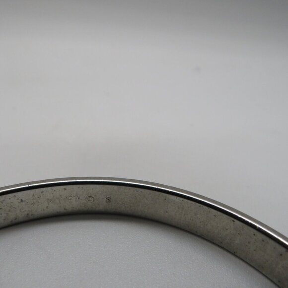 Monet Bracelet Silver Tone Thin Bangle Cuff Etched Polished 7" Slide On Vintage - Picture 6 of 7